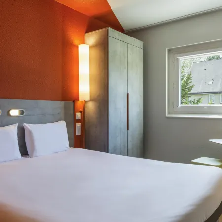 Ibis Budget Senlis