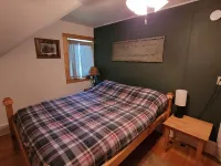 Main Street Home-Locally Owned-No Cleaning Fees-Pets Allowed Hotels in Webster
