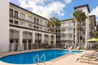 Mai Hana Hotel- Intl Drive, Trademark Collection by Wyndham - 2-Star