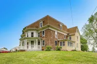 Historic Home 3 Mi to Middletown Main Street - 3-Star