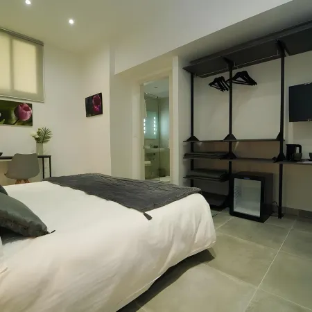Guest House Capital Inn