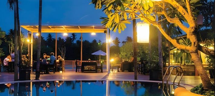 บ้านอัมพวา รีสอร์ท แอนด์ สปา โรงแรมในอัมพวา