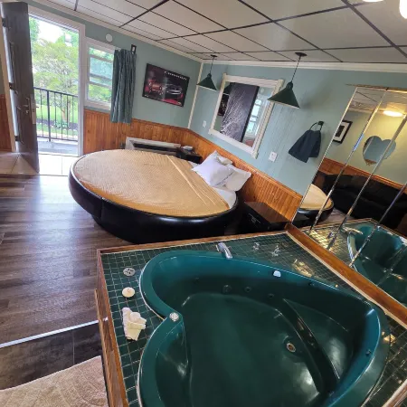Motor Court Motel