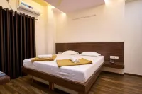 Hotel Ranjan Deluxe - 3-Star