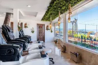 Los Arcos Suites