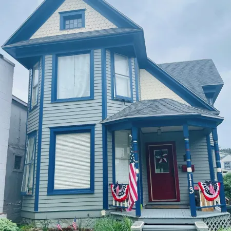 Historic 1895 Queen Anne Victorian That is 131 Years Young