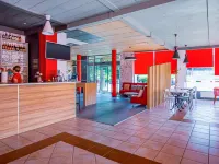 Ibis Katowice Zabrze - ที่มีบาร์
