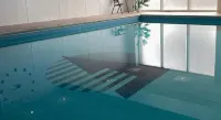 The High Flyer - Kolam Renang