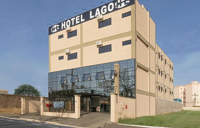 Hotel Lago Araras