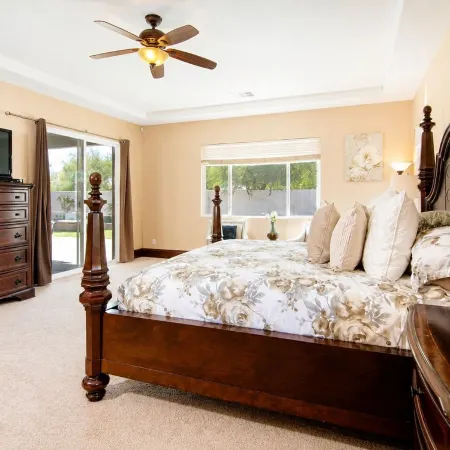 4000 SQ FT 5bedroom/3 BATH, SALT, POOL/SPA, WiFi and AC, COACHELLA, Indio