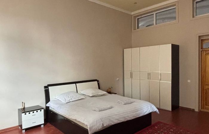 Yurta Guest House - Airport