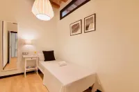 Habitat Apartments Alaia - شقق