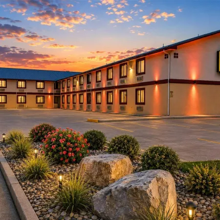Super 8 by Wyndham Champaign