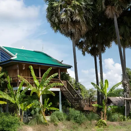 Champa Lodge