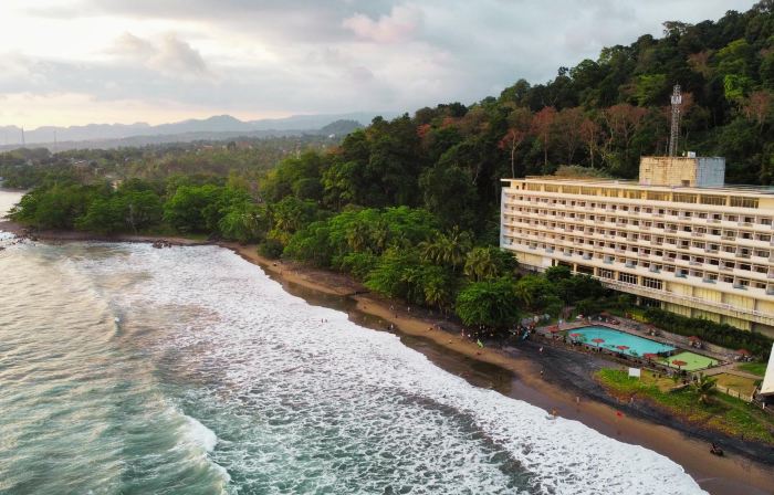 Grand Inna Samudra Beach Hotel