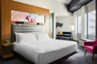 Aloft Leawood-Overland Park - bar