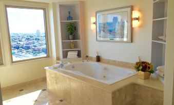 Hilton Philadelphia at Penn’s Landing