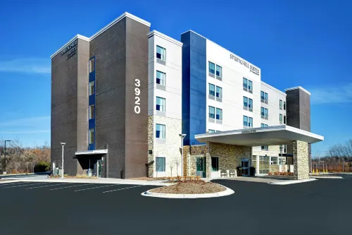 SpringHill Suites St. Paul Arden Hills - Parking