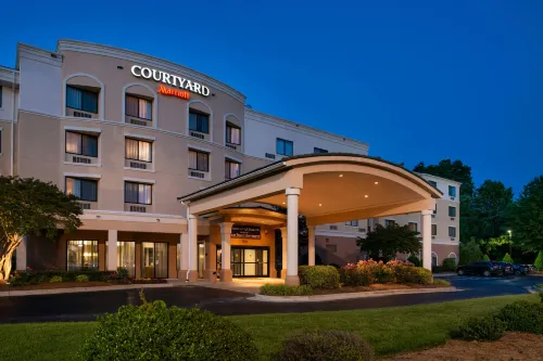 Courtyard High Point - breakfast