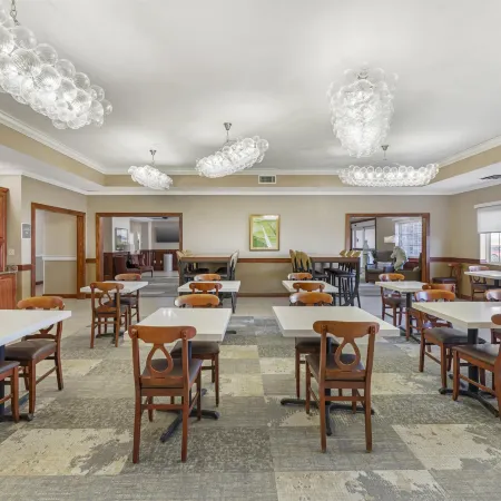 Best Western Plus Butterfield Inn