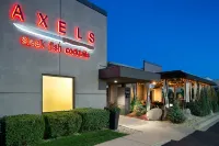 DoubleTree by Hilton Roseville Minneapolis - parking