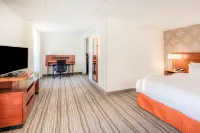 Fairfield Inn & Suites Winston-Salem Downtown - Parking
