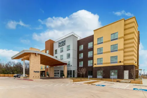 Fairfield Inn & Suites Gainesville I-35 - Pools