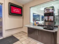 Red Roof Inn Phoenix - Midtown Отели рядом с достопримечательностью «Альгамбра»
