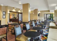 Hampton Inn Dallas/Irving-Las Colinas - 2-نجوم