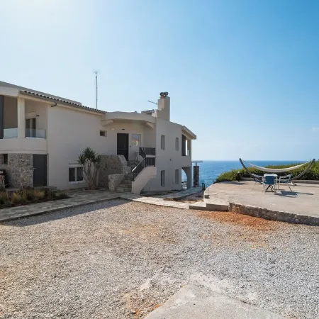 Villa Penelope – Seafront Bliss & Sunset Views