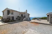 Villa Penelope – Seafront Bliss & Sunset Views - Gym