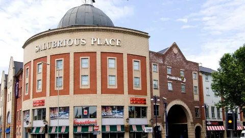 Premier Inn Swansea City Centre in Castle