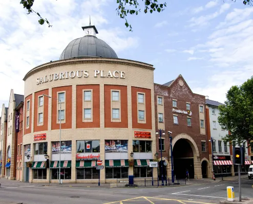 Premier Inn Swansea City Centre - parking
