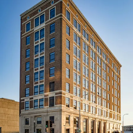 Hotel on Phillips