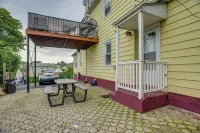 Near Shops & Transit to Nyc! Yonkers Apt - 2 estrellas