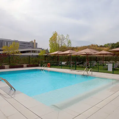 voco Madrid - Las Tablas by IHG Hotele w pobliżu El Mirador