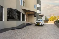 Hotel Gwalior Regency, a member of Radisson Individuals - parking