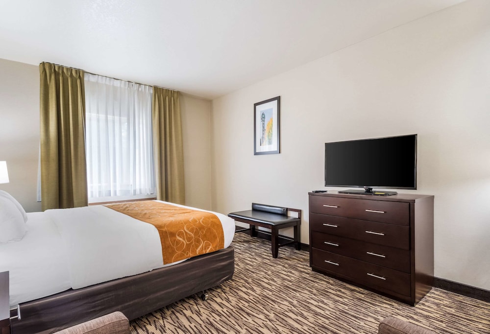 Comfort Suites Portland Airport