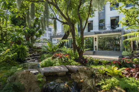 Bangkok Oasis Hotel