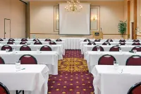 M Hotel Buffalo Отели в г. Чиктовага