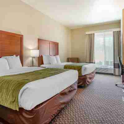 Comfort Inn & Suites Galt – Lodi North Rooms