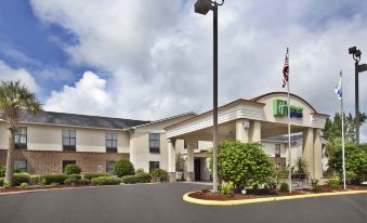Holiday Inn Express Breaux Bridge/Henderson