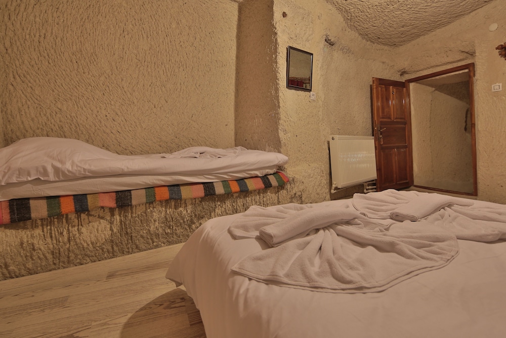 Mia Cappadocia Cave Hotel