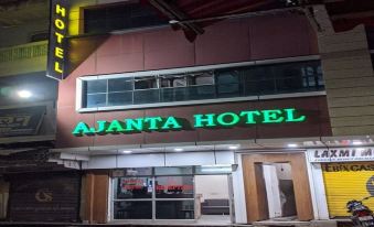 Ajanta Hotel 100 Mtrs Railway Station & 400 Mtrs Dargah