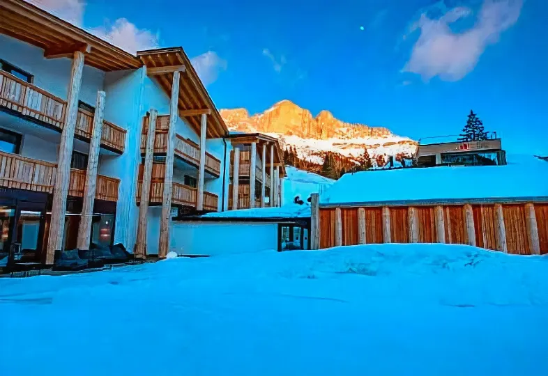 莫瑟拉姆多洛米蒂 Spa 度假村