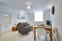 Viridian Apartments in Maidenhead Serviced Apartments - Imperial Court Các khách sạn gần RBWM Maidenhead Library