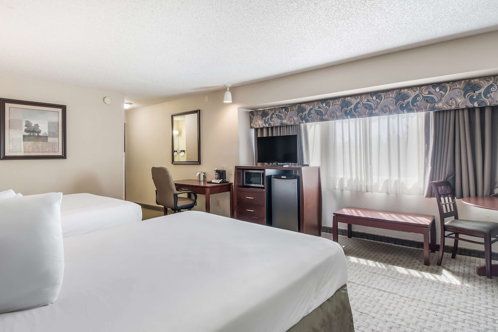 Red Lion Inn & Suites Vancouver