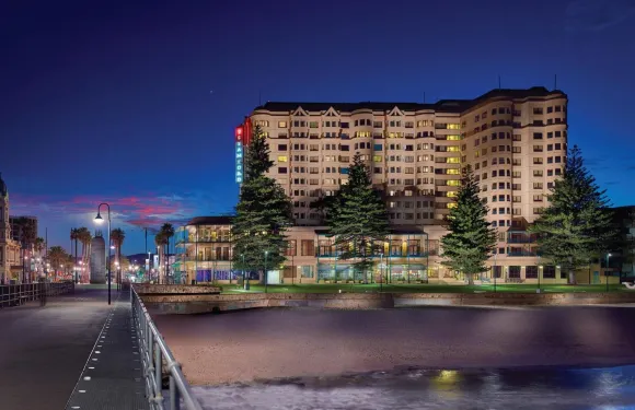 阿德萊德斯坦福格蘭德酒店