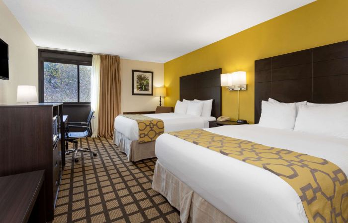 Baymont by Wyndham Queensbury / Lake George