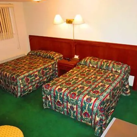 Canadiana Motel
